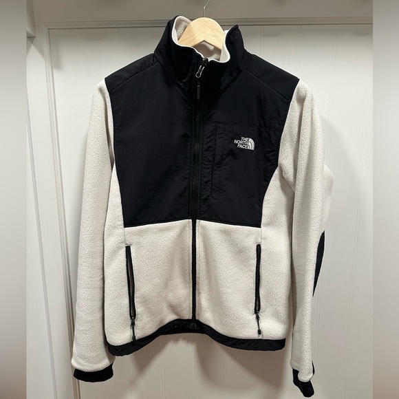 North Face Denali Jacket - Picture 6 of 8